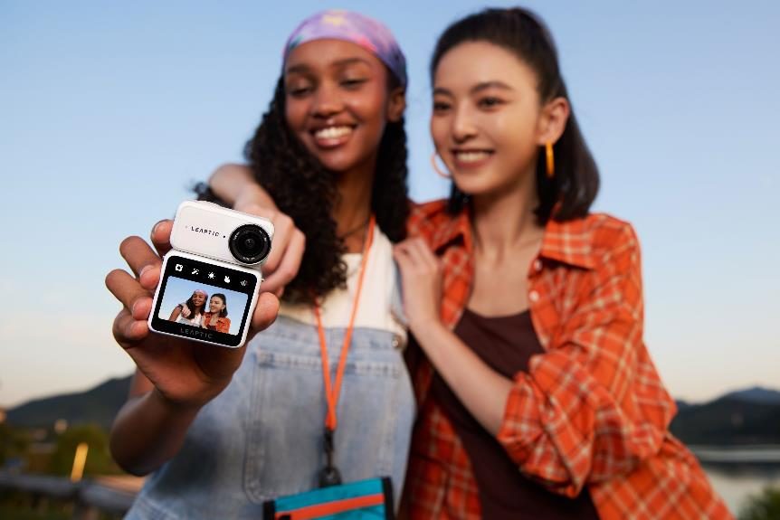 光子跃迁「炸场」日本，全球首款8K拇指运动相机斩获G-Mark设计大奖